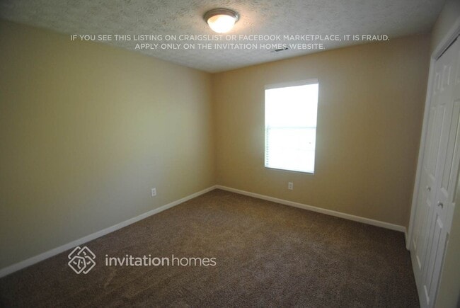 Building Photo - 90 Valley Dr