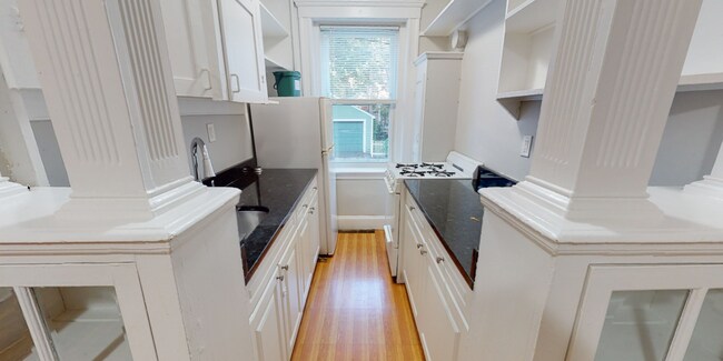 Building Photo - 1 Gray St