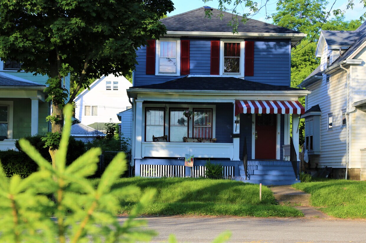 2661 Whirlpool St Unit Niagara Falls, NY 14305