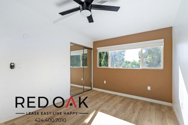 Foto del edificio - ~1 Month FREE~ Stunning One Bedroom Featur...