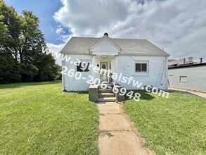 Building Photo - 4306 S Hanna St