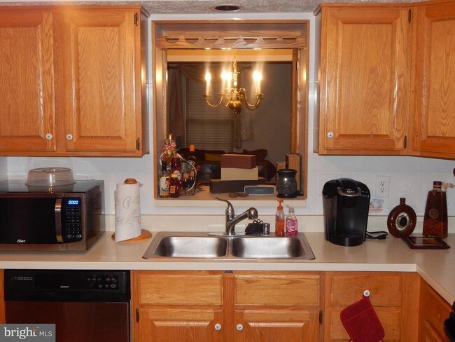 Building Photo - 8553 Paragon Ct
