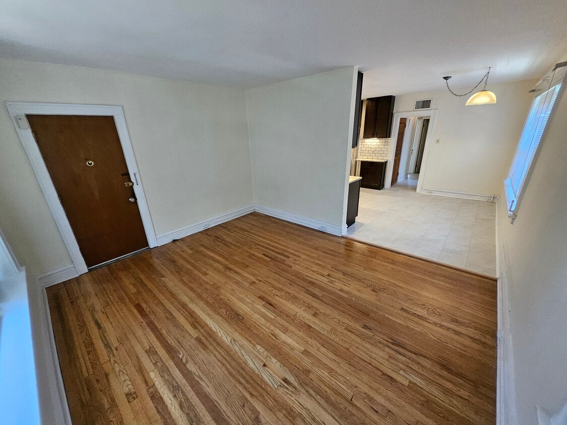 7012 Forsyth Blvd Unit 2W, Saint Louis, MO 63105 Condo for Rent in Saint Louis, MO