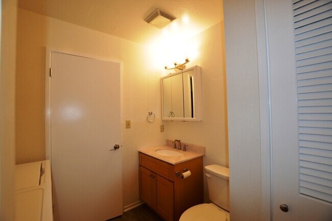 Building Photo - HOKULOA COMPLEX WITH 2 CAR ENCLOSED GARAGE