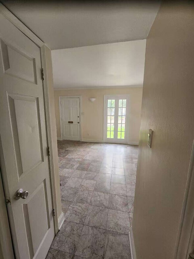 Foto del edificio - 3729 Bunker Hill Dr