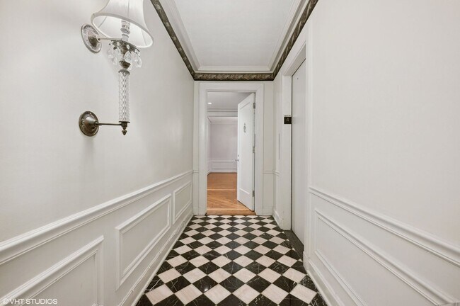 Foto del edificio - 3100 N Sheridan Rd