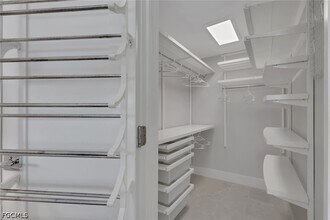 Building Photo - 9 High Point Cir N