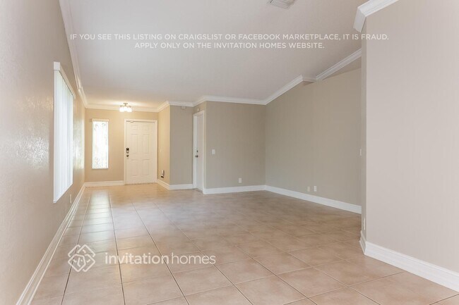 Foto del edificio - 4266 Greenbriar Ln