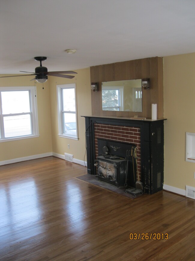 Foto del edificio - 8052 Oswego Rd