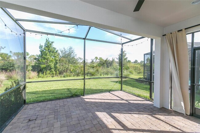 Building Photo - 3242 Francoa Dr
