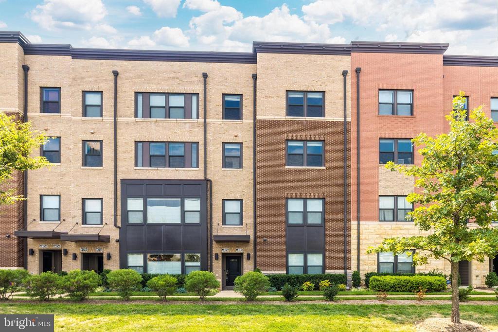Foto principal - 44750 Tiverton Sq