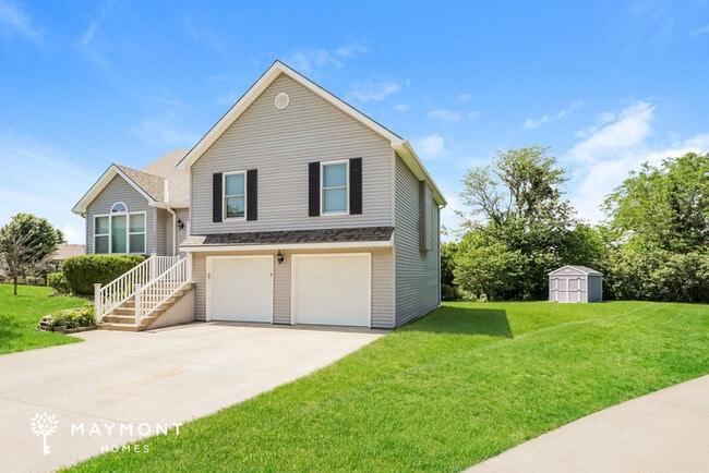 Building Photo - 13060 NW Oakview Dr