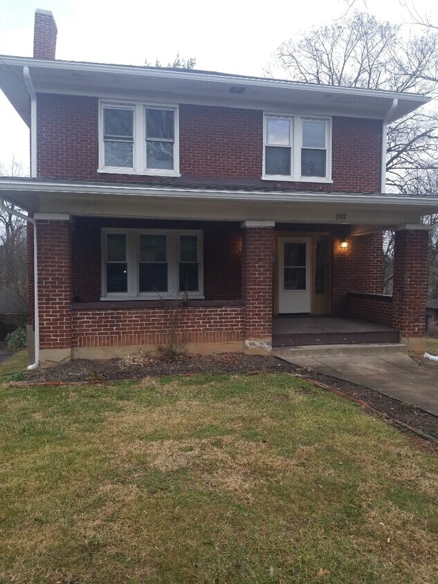 Foto del edificio - 1527 Roanoke Ave SW