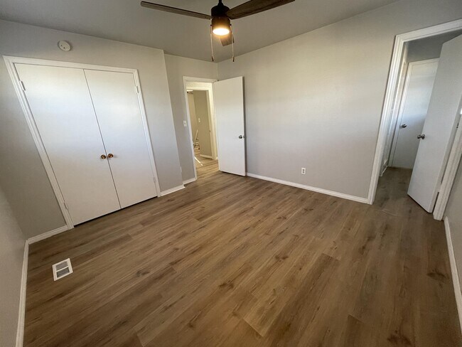Building Photo - 3013 S Madole Blvd