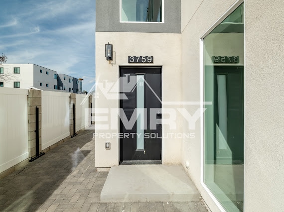Building Photo - 3759 Dalton Ave