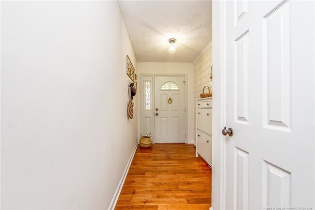 Foto del edificio - 1103 Ellis Rd