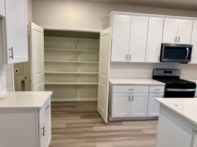 Foto del edificio - 2234 Clf Spgs Dr