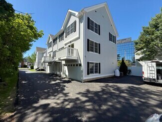 Building Photo - 24 Hoyt St