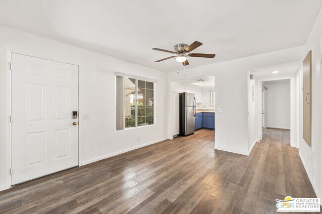 Building Photo - 505 S Farrell Dr