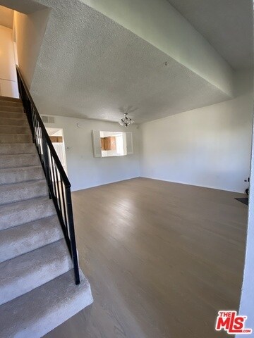 Foto del edificio - 2029 Barry Ave