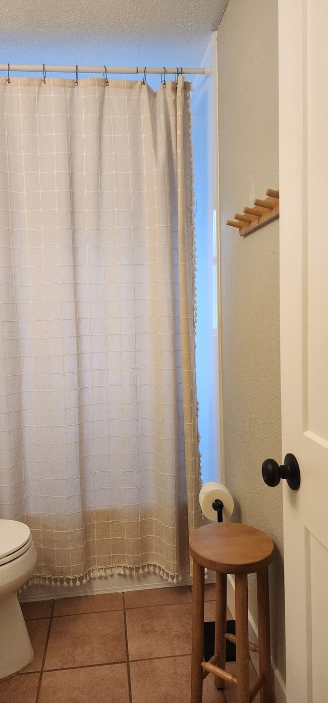 Photo - 139 NE Monroe Cir N Townhome