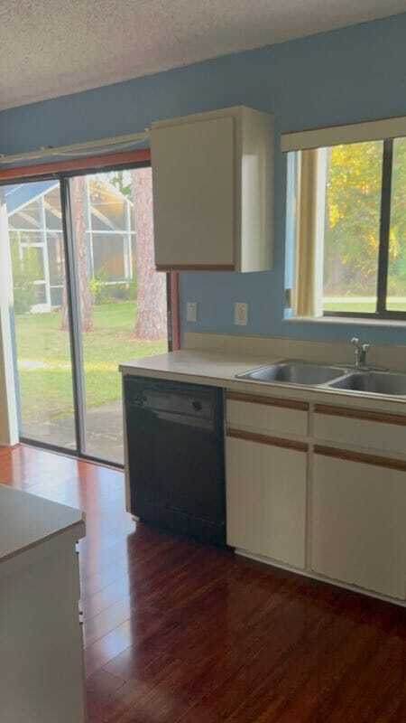 Building Photo - 20 Woodston Ln