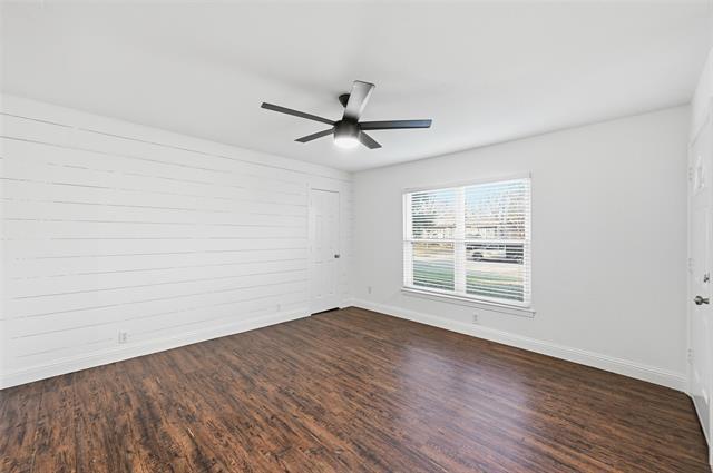 Building Photo - 1005 Highland Dr