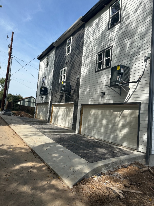 Photo - 200 Raymond St Townhome