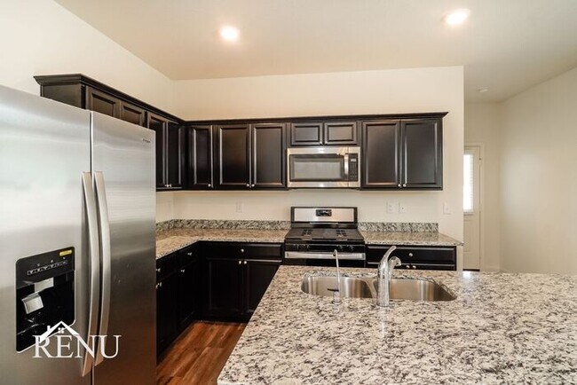 Foto del edificio - 5026 Firefly Hls