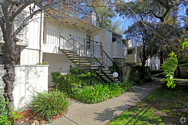 Exterior - Fachada - WESTPOINTE APARTMENTS