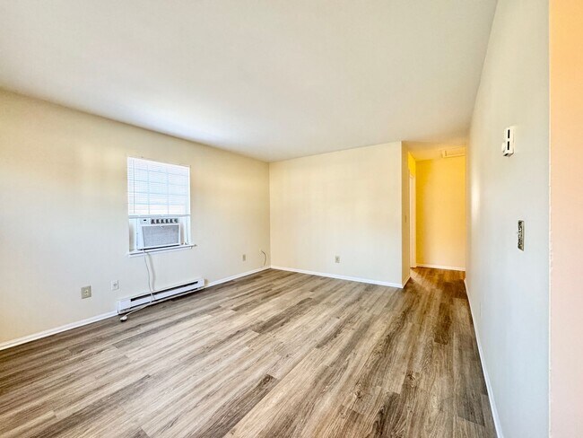 Foto del edificio - 3 BR Brick Home convenient to INT 85