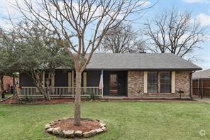 Building Photo - 3905 Lynnwood Dr
