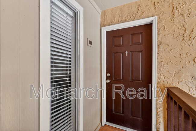 Foto del edificio - 1810 NW 23rd Blvd