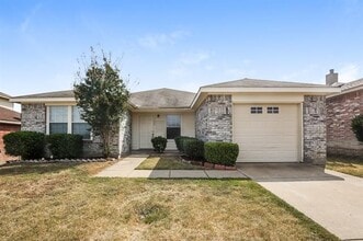 Building Photo - 1622 Sax Leigh Dr