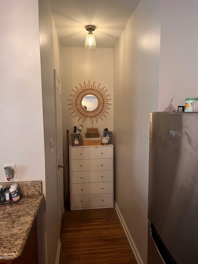 Foto del edificio - 2457 N Tonti St