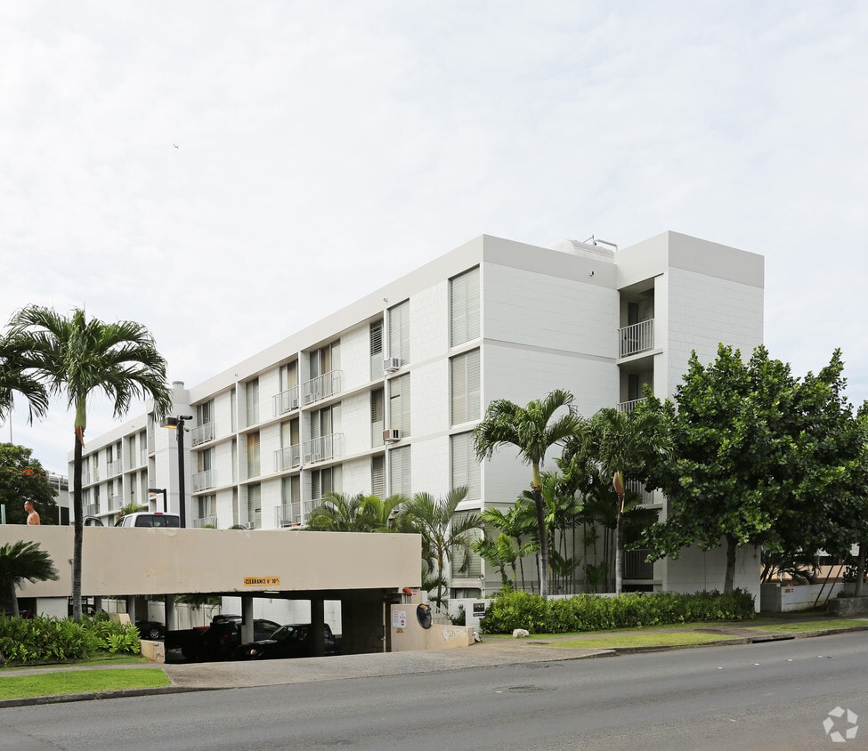 Waialae Place Apartments in Honolulu, HI