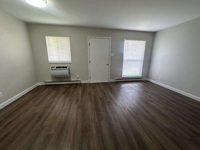 Foto del edificio - 2 bed 1 bath fully renovated
