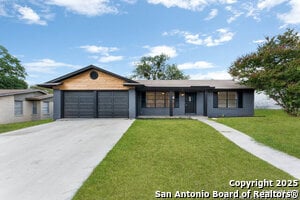 Building Photo - 4407 Bikini Dr