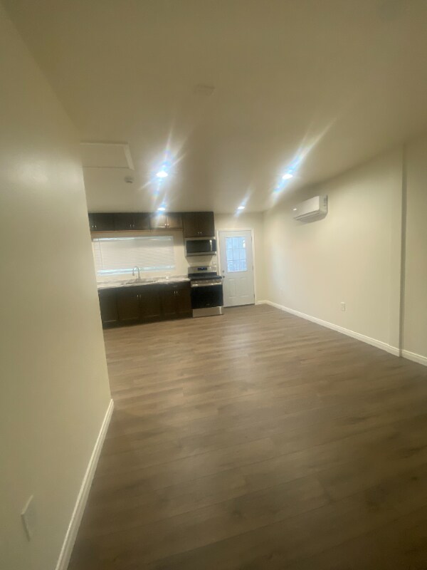 Building Photo - 6753 Citronell Ave