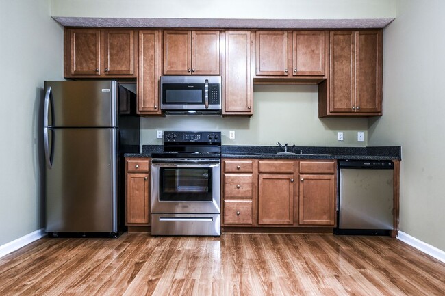 Building Photo - 110 Silver Creek Ct