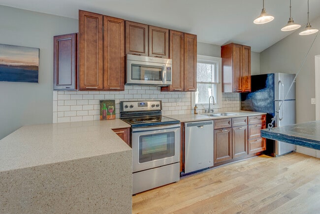 Foto del edificio - 2629 Pennington Ave