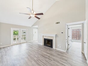 Building Photo - 8055 Cambridge St