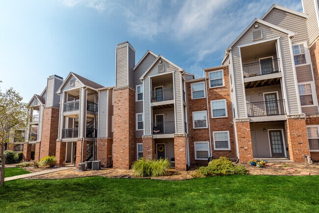 Edificio - Villa Estates at Lenexa