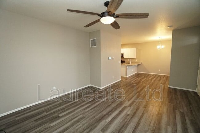 Building Photo - 11755 Lovegrass Dr