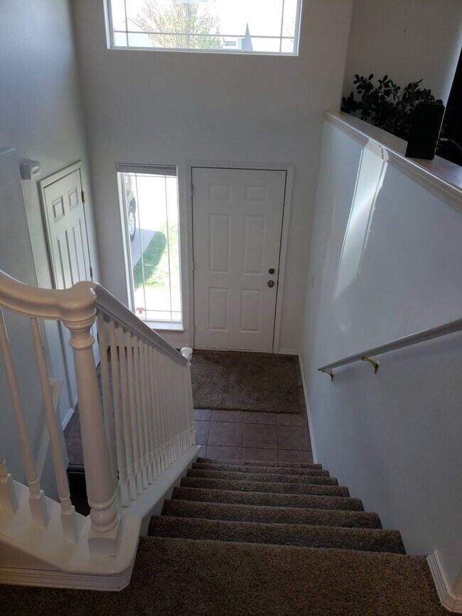 Foto del edificio - Lovely and spacious 5 bedroom 3 bath Post ...