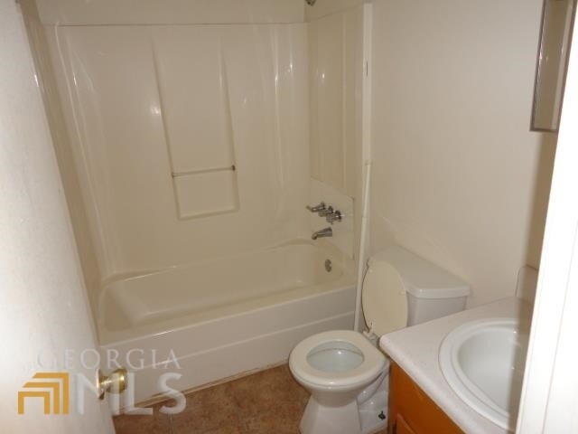 Foto del edificio - 446 Pine Crest Cir