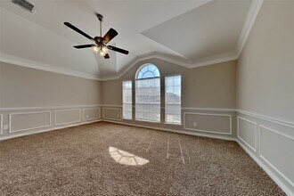 Building Photo - 727 Pateway Ct