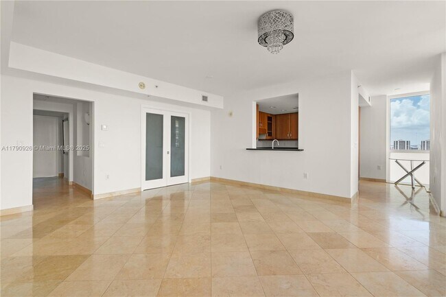 Foto del edificio - 19400 Turnberry Way