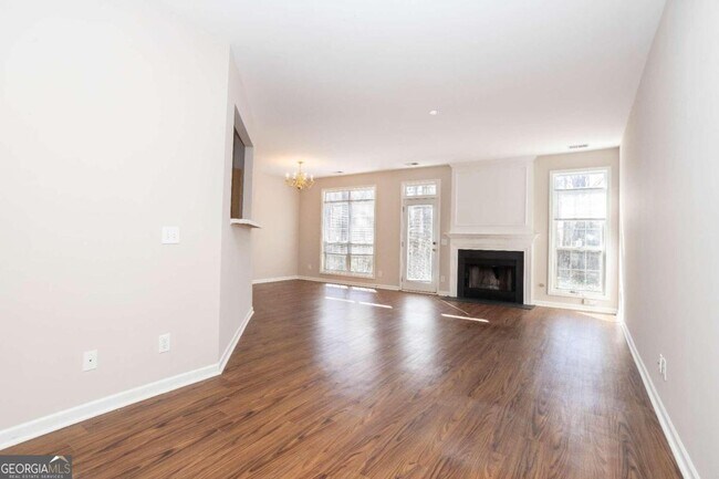 Foto del edificio - 109 Weatherstone Dr
