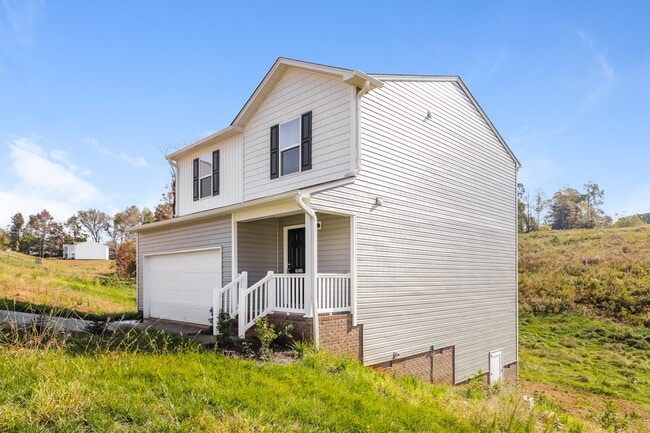 Building Photo - 6405 Century Ln